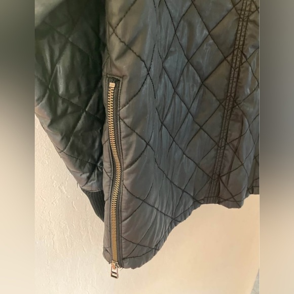 Madewell Women’s Quilted Sessions Bomber Jacket - Picture 4 of 8